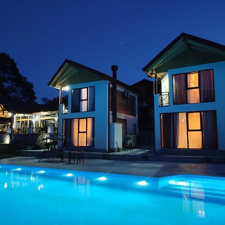 Belvedere Hotel Ambrolauri Ngoại thất bức ảnh
