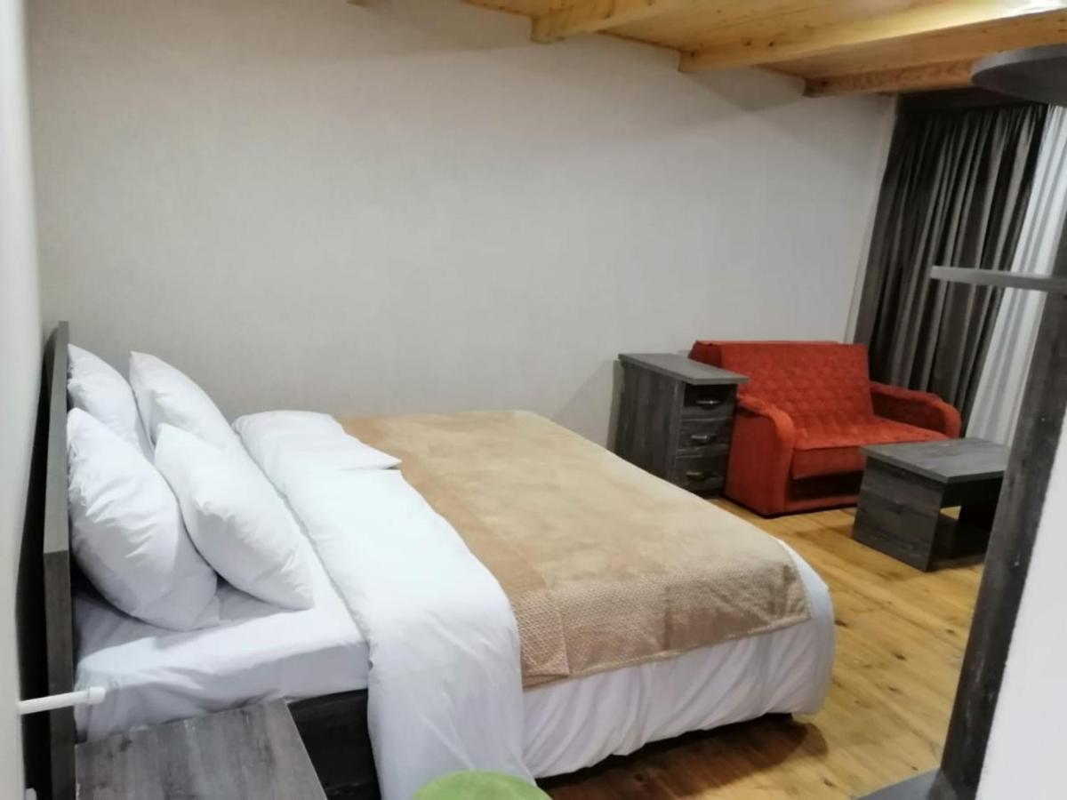 Belvedere Hotel Ambrolauri Ngoại thất bức ảnh