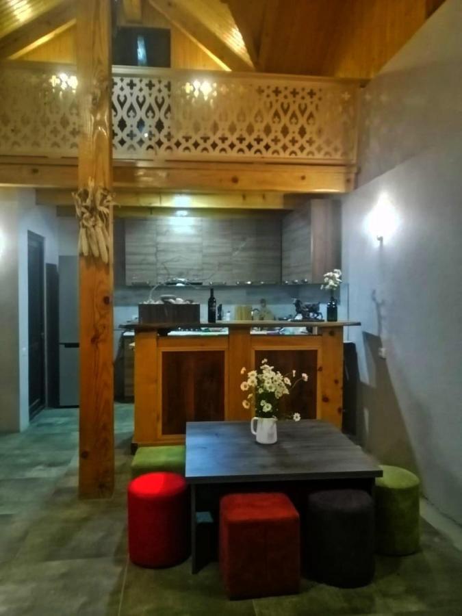 Belvedere Hotel Ambrolauri Ngoại thất bức ảnh