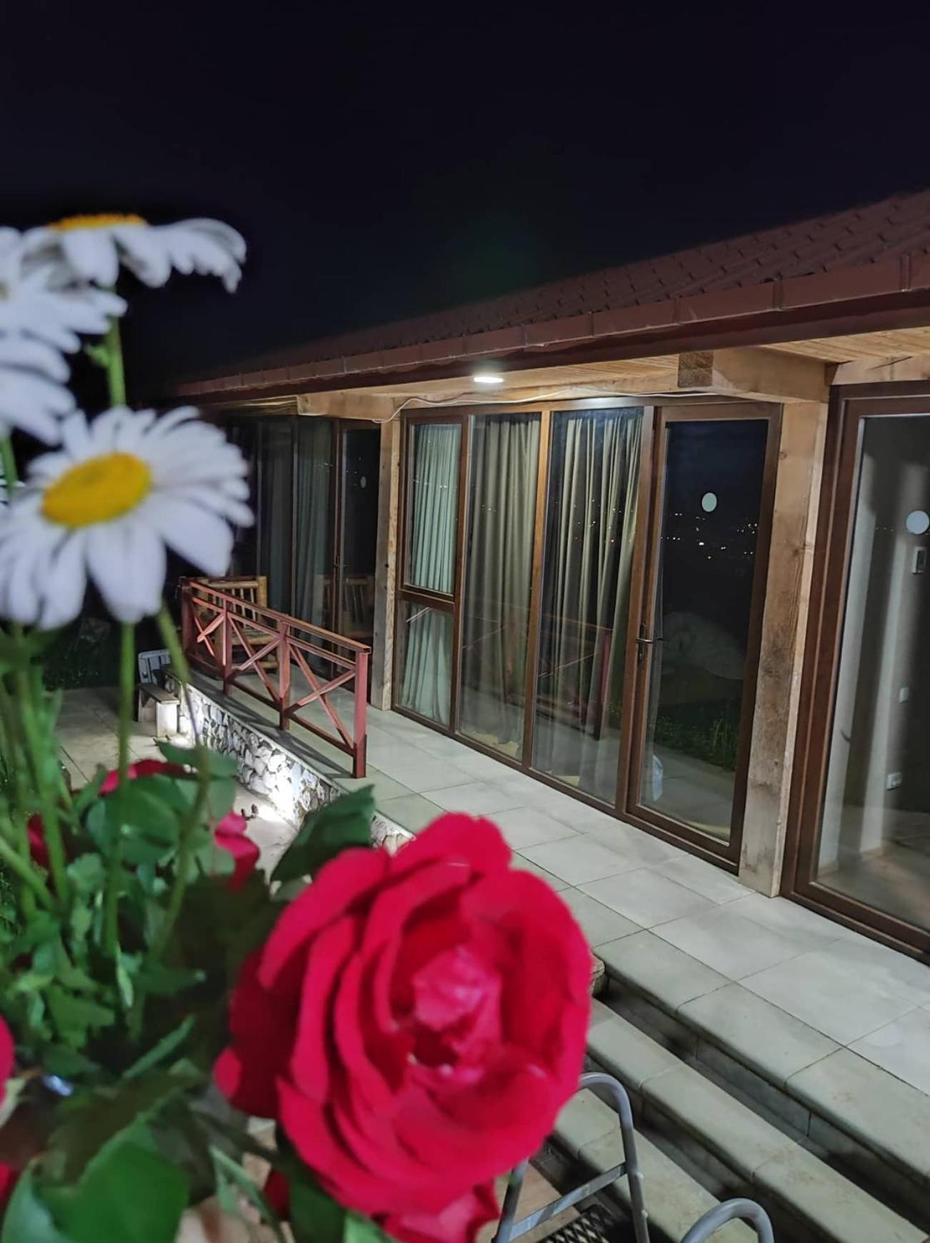 Belvedere Hotel Ambrolauri Ngoại thất bức ảnh