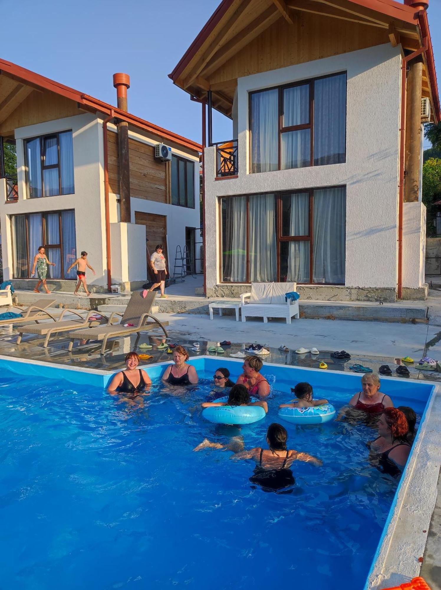 Belvedere Hotel Ambrolauri Ngoại thất bức ảnh